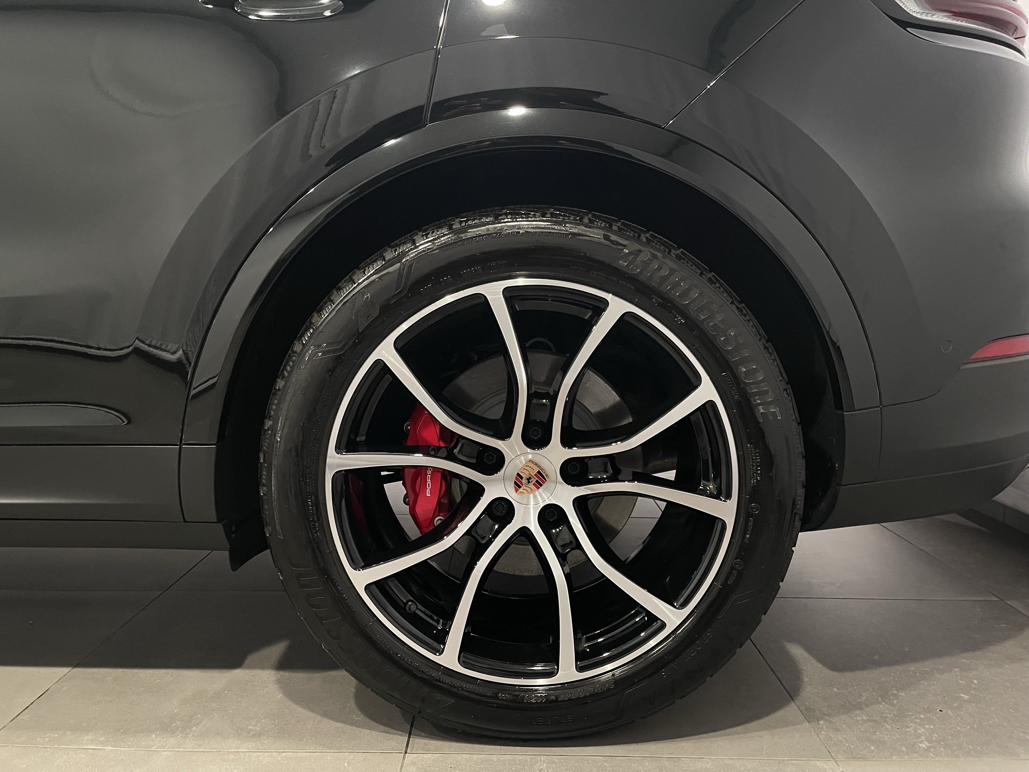 Used 2026 Porsche Cayenne S AWD/4WD image 8