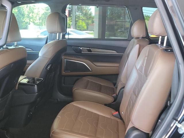 Used 2021 Kia Telluride SX w/ SX Prestige Package AWD/4WD image 12