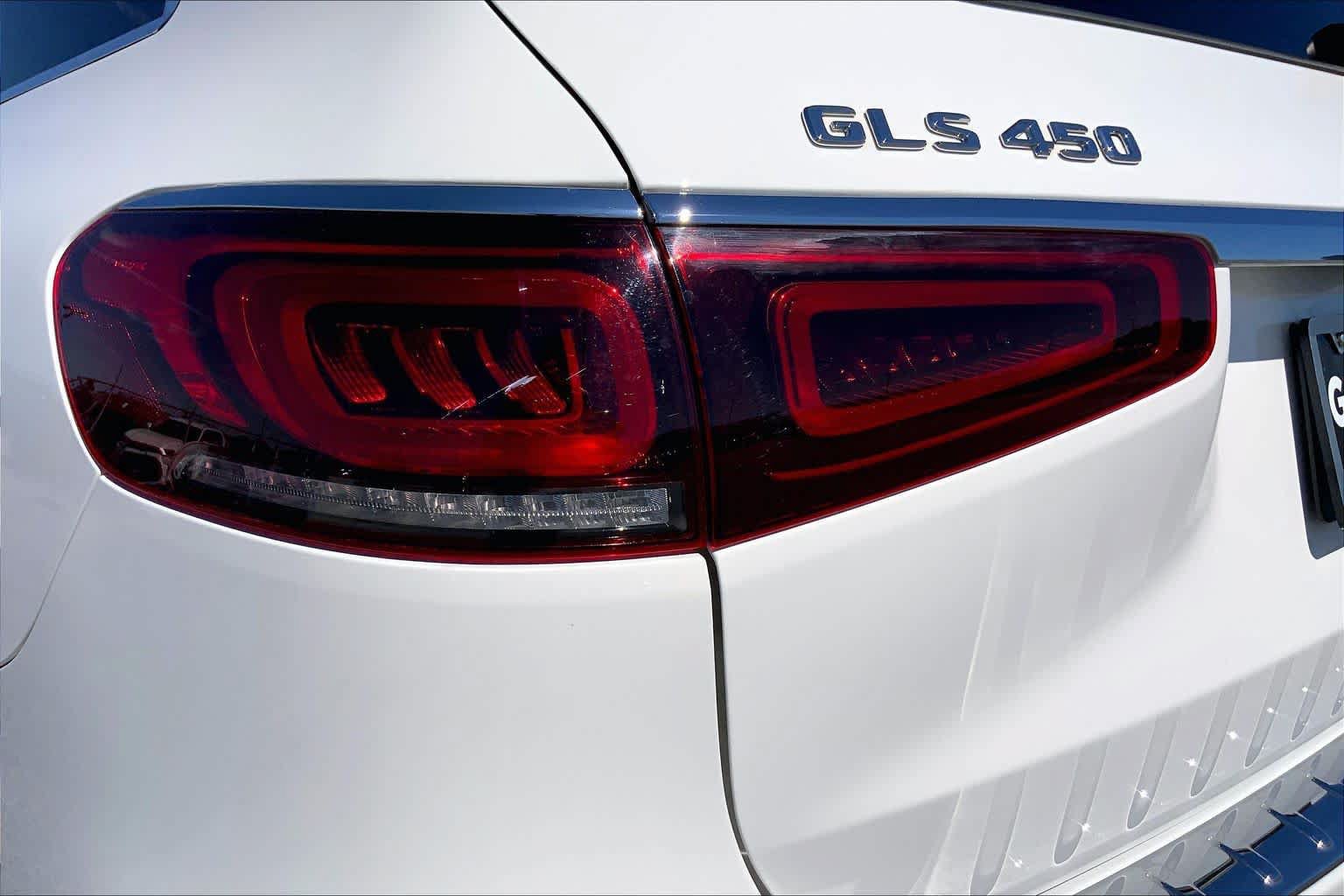 Used 2023 Mercedes-Benz GLS 450 4MATIC image 28