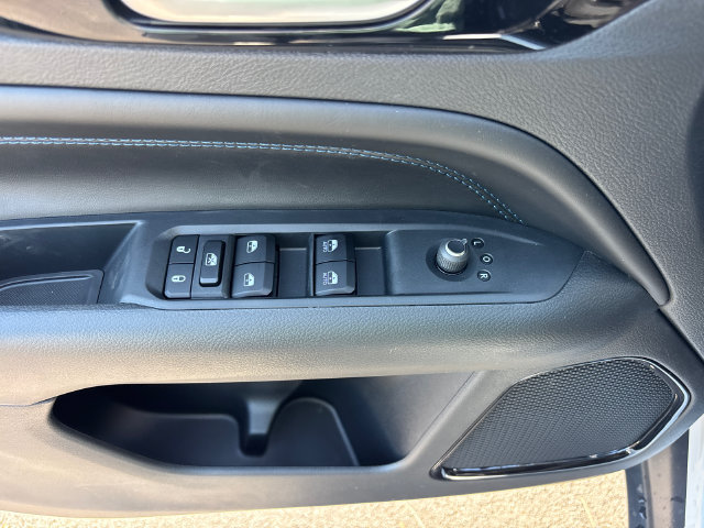 New 2026 Jeep Compass Latitude AWD/4WD image 15
