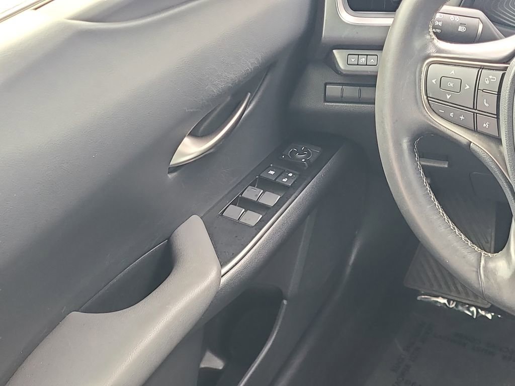 Used 2019 Lexus UX 200 w/ Accessory Package 2 FWD image 20