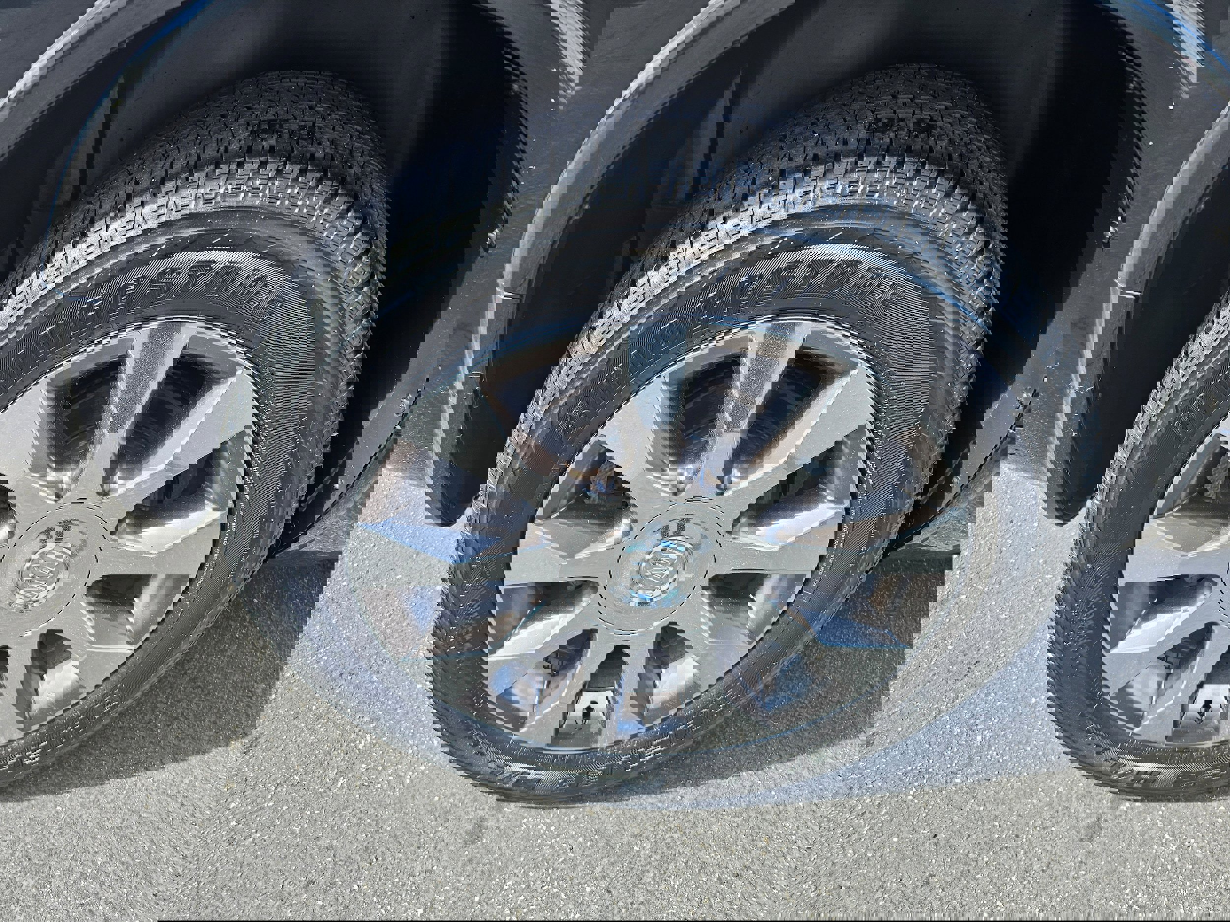 Used 2017 Buick Enclave Premium w/ Experience Buick Package image 5