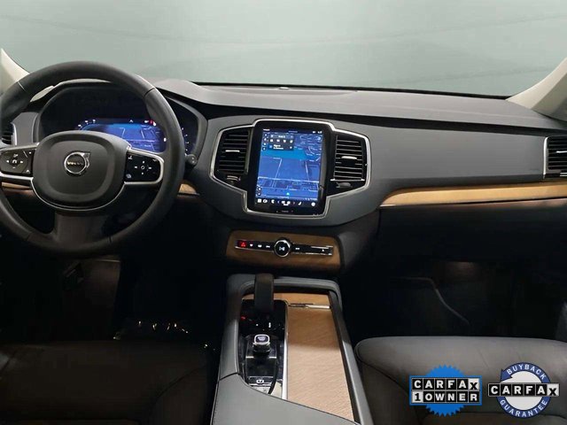 Used 2025 Volvo XC90 B6 Plus image 12