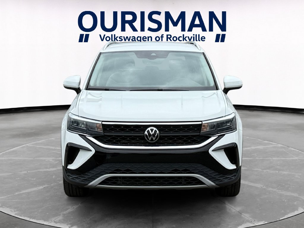 Used 2023 Volkswagen Taos SE FWD image 8
