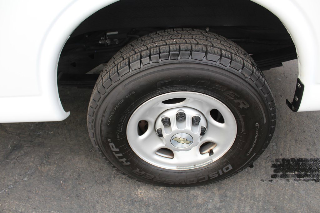 Used 2022 Chevrolet Express 2500 w/ Driver Convenience Package RWD image 29