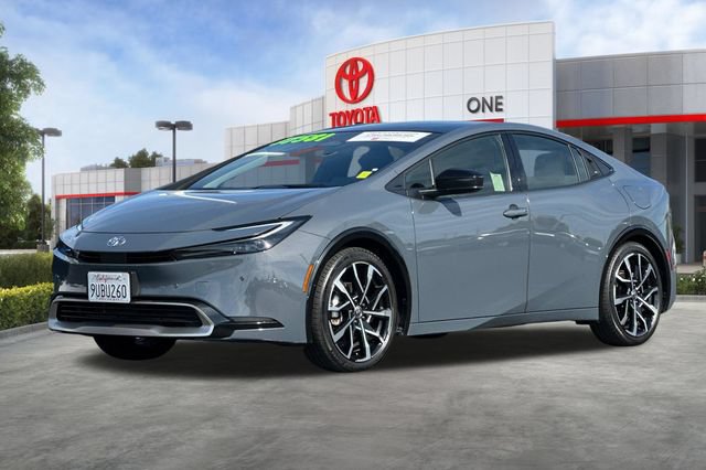 Used 2024 Toyota Prius Prime FWD image 10