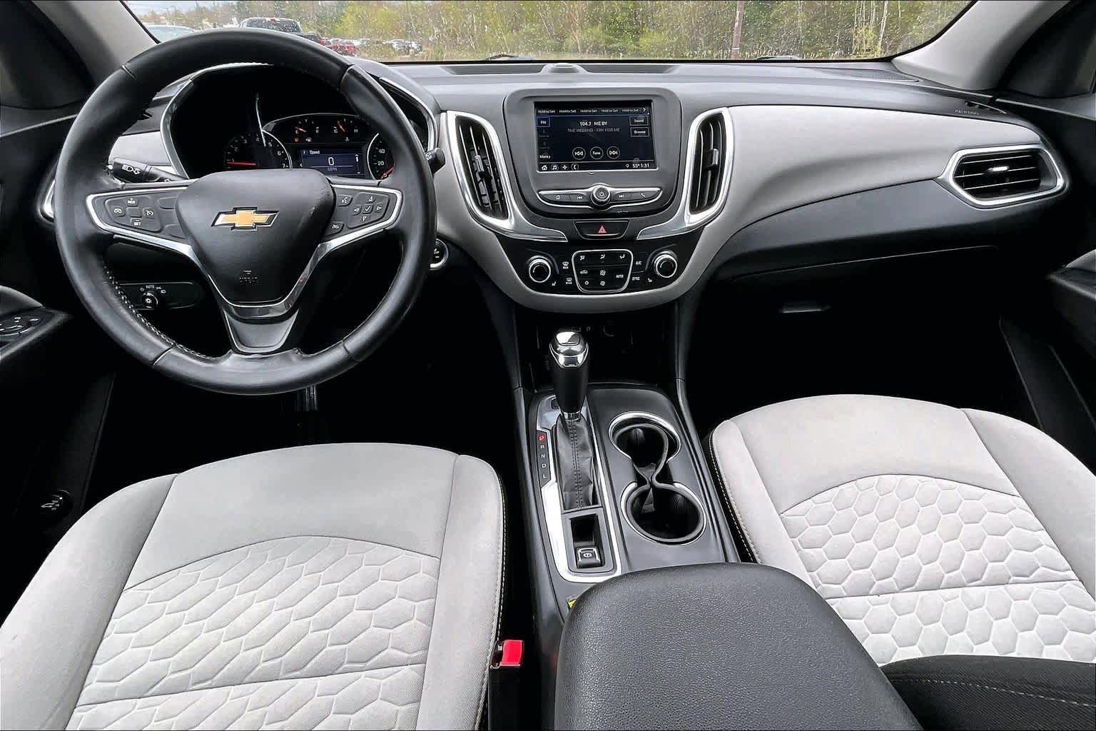 Used 2019 Chevrolet Equinox LT AWD/4WD image 16