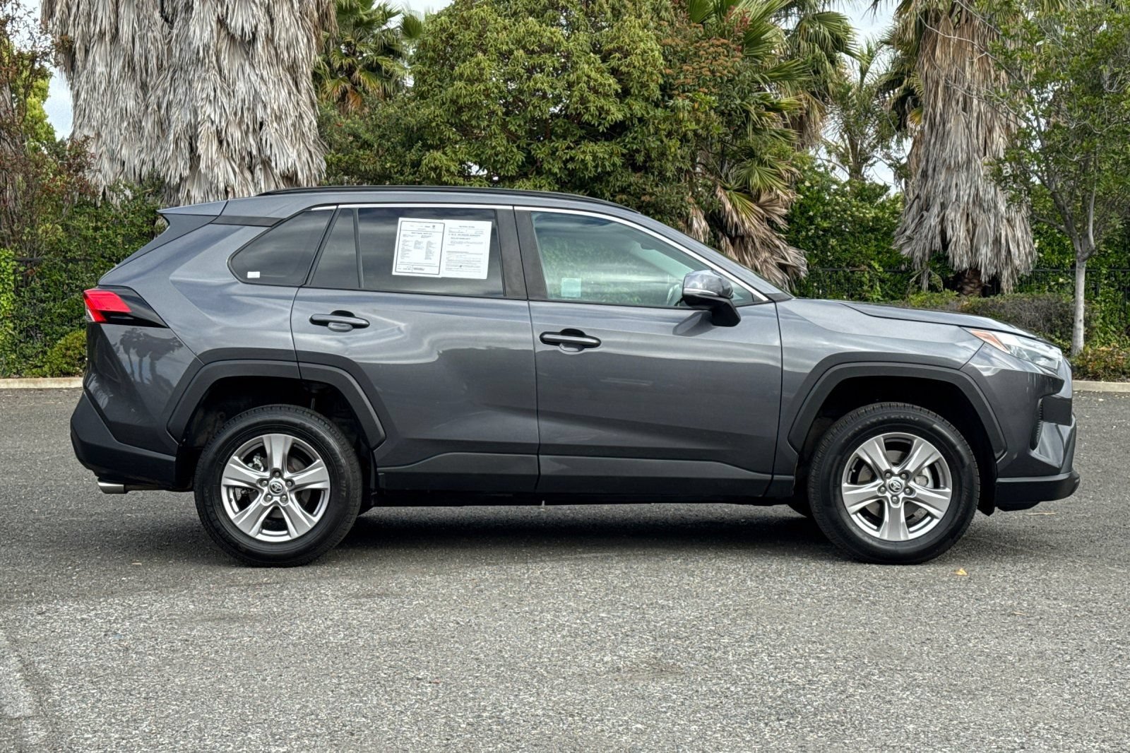 Used 2023 Toyota RAV4 XLE AWD/4WD video 2
