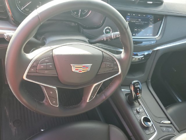 Certified 2024 Cadillac XT5 Luxury AWD/4WD image 14