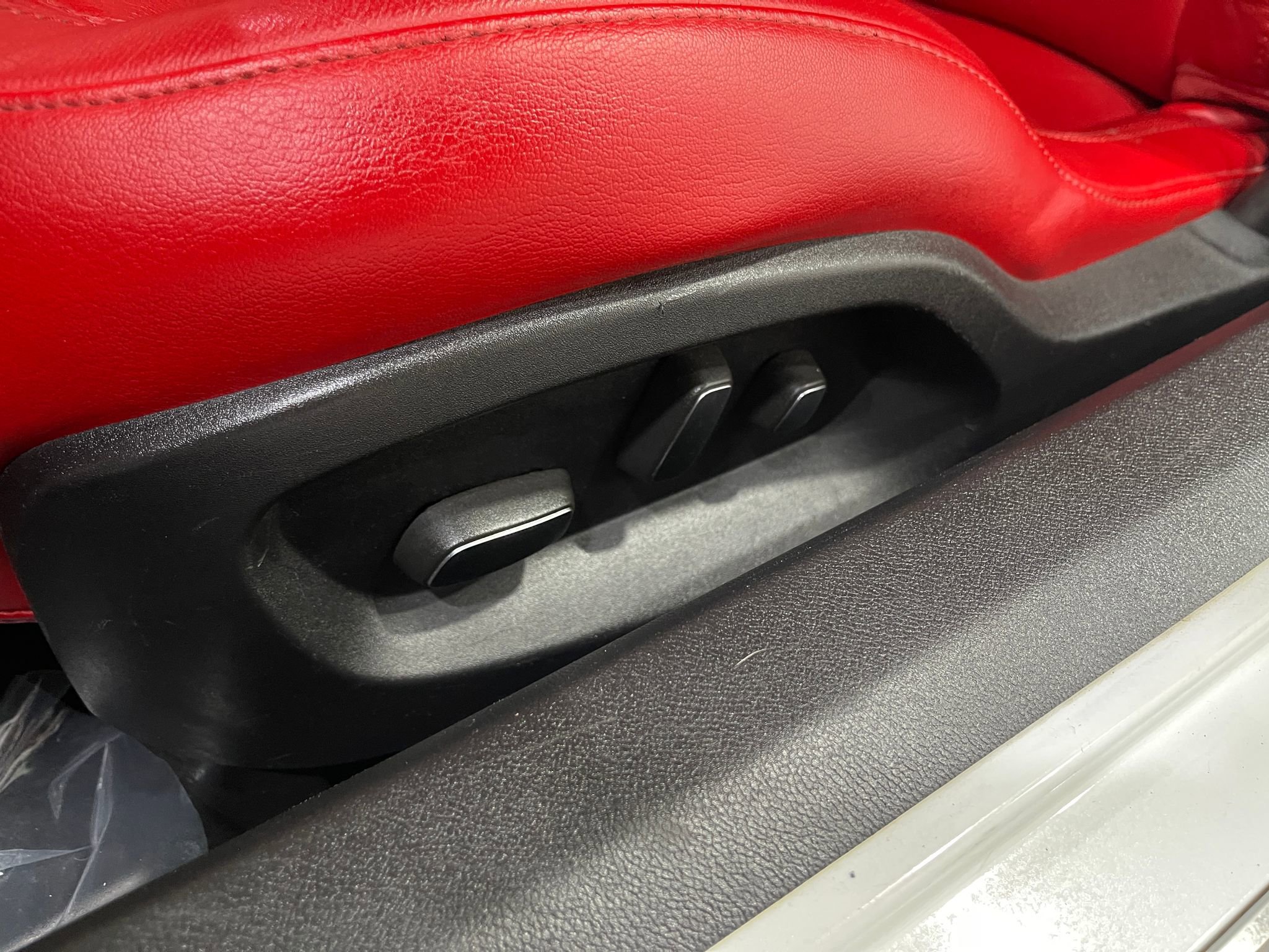 Used 2016 Chevrolet Corvette Stingray Coupe w/ 2LT Preferred Equipment Group image 16