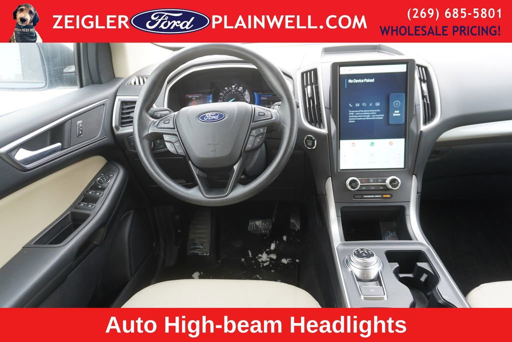 Used 2021 Ford Edge SE image 11