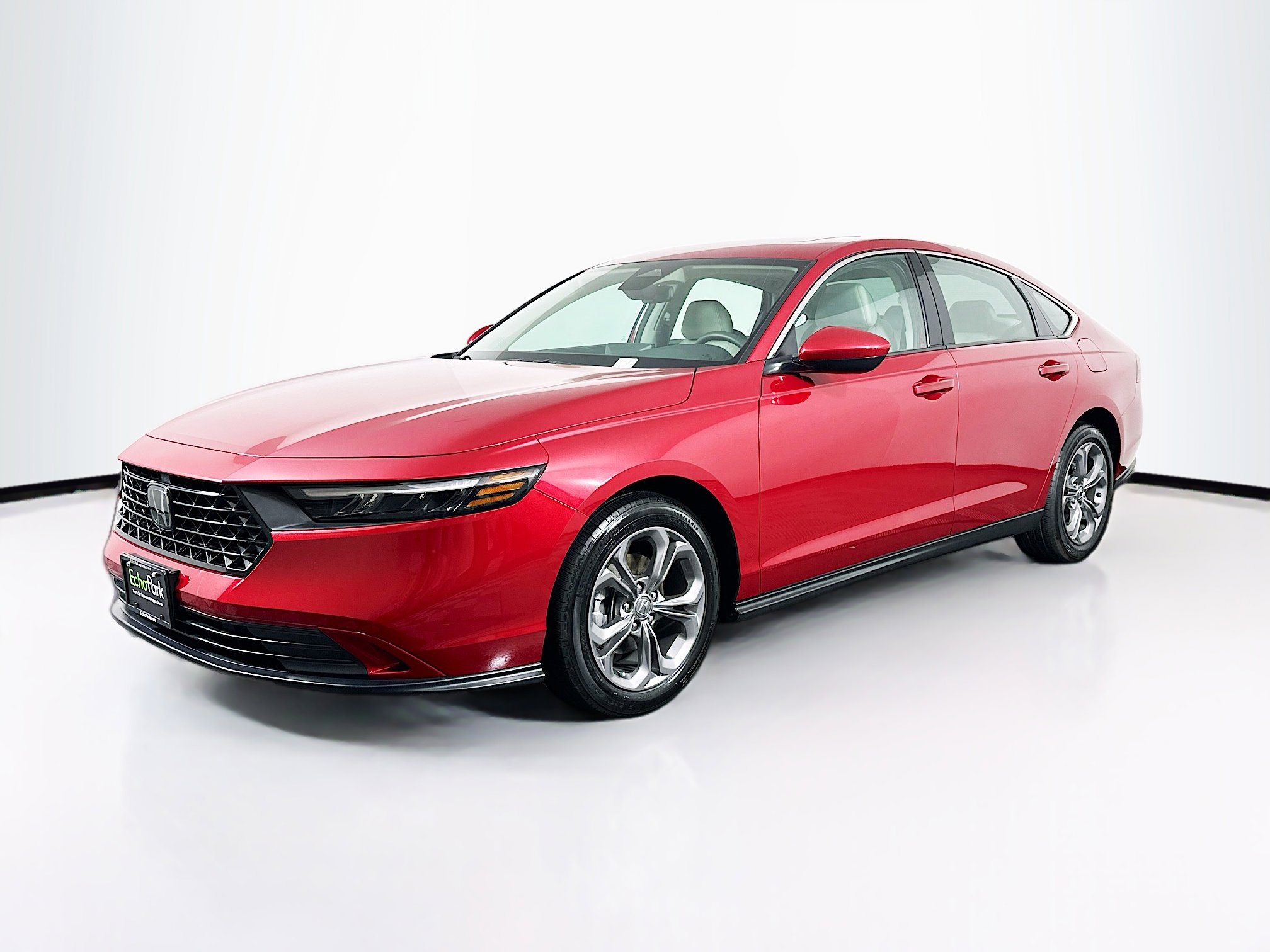 Used 2024 Honda Accord EX image 3