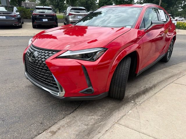 Used 2025 Lexus UX 300h FWD w/ Accessory Package (Z2) image 3