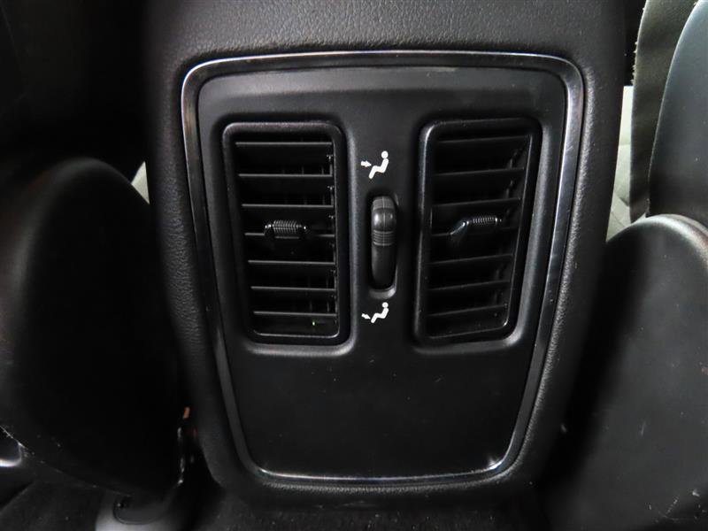 Used 2021 Jeep Grand Cherokee Laredo image 31
