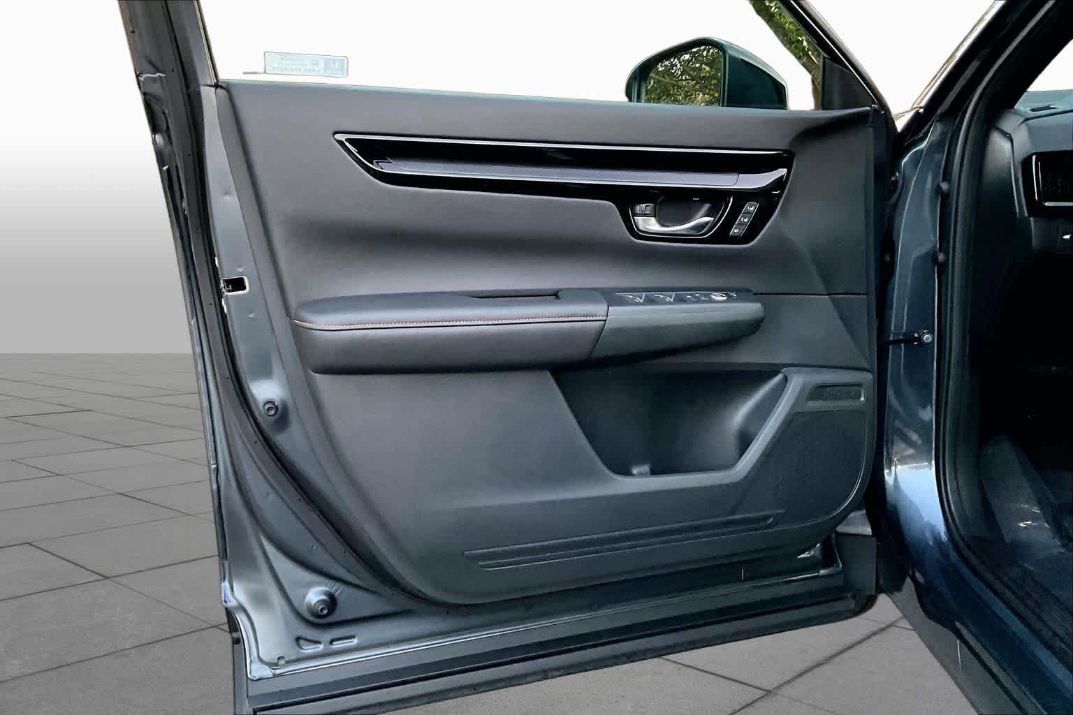 Used 2026 Honda CR-V Sport Touring image 21