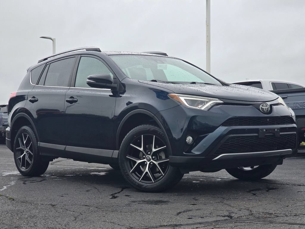 Used 2018 Toyota RAV4 SE w/ Advanced Technology Package AWD/4WD image 2