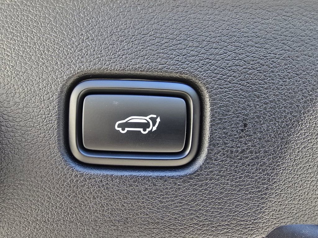 Used 2025 Kia Sportage X-Line Prestige image 18