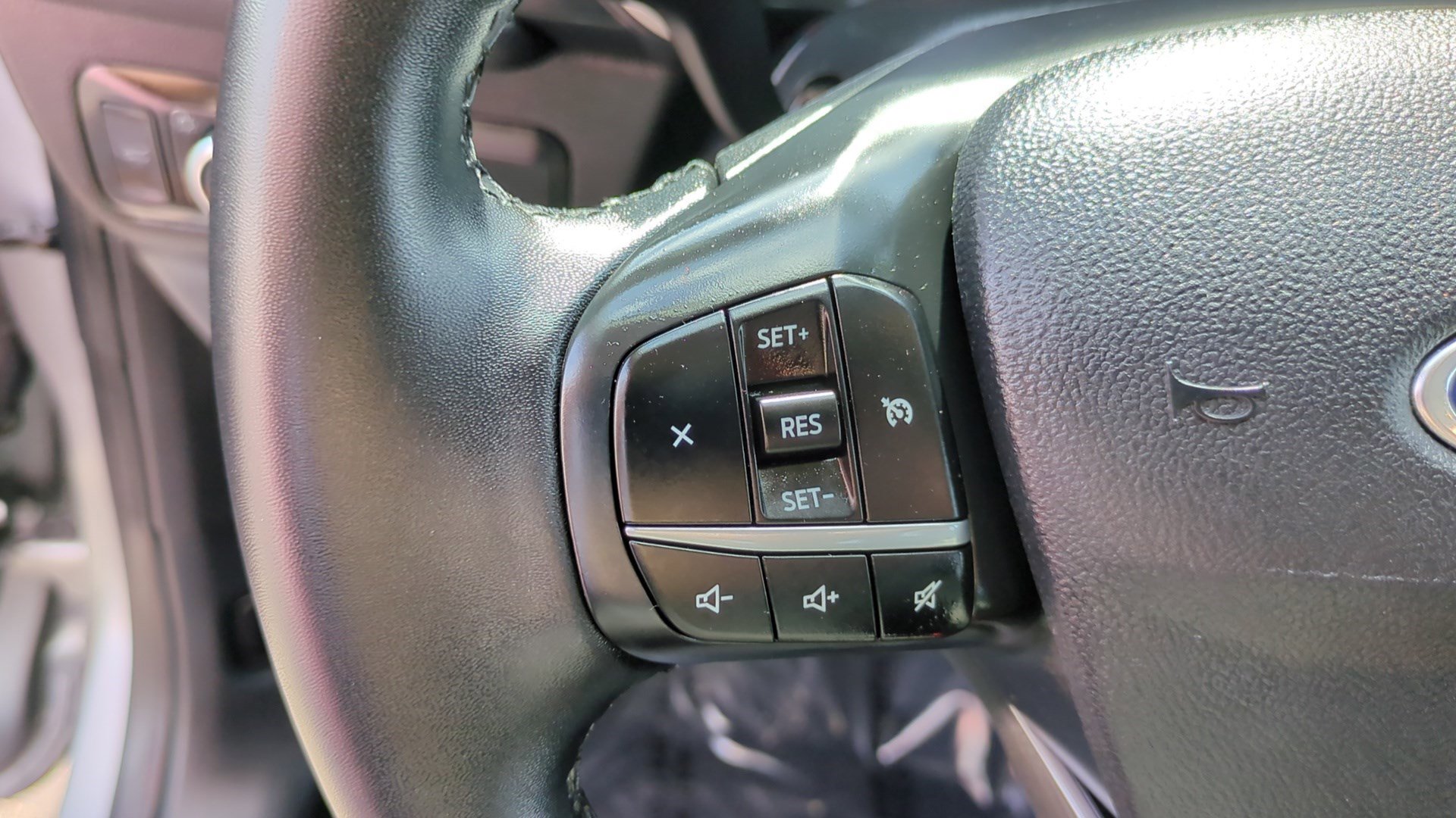 Used 2022 Ford Escape SE w/ Convenience Package image 17
