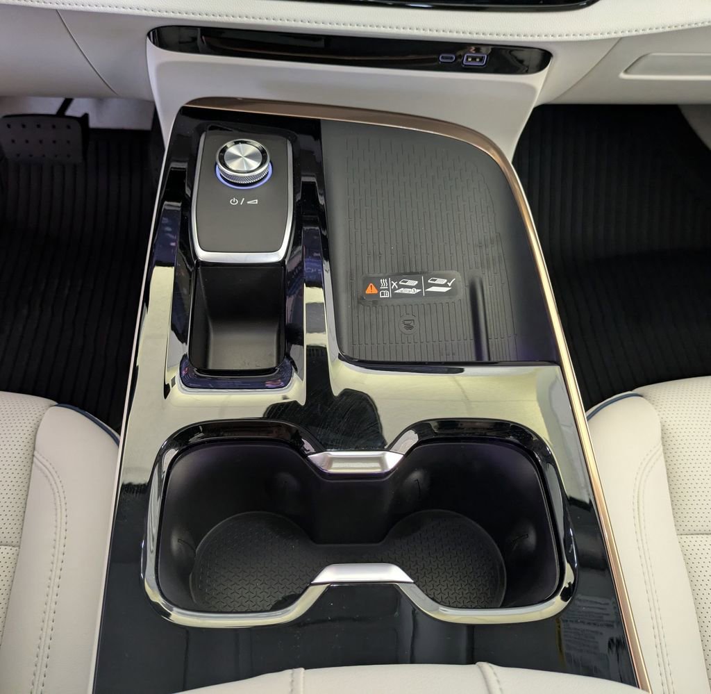 New 2026 Buick Enclave Avenir w/ Super Cruise Package image 16