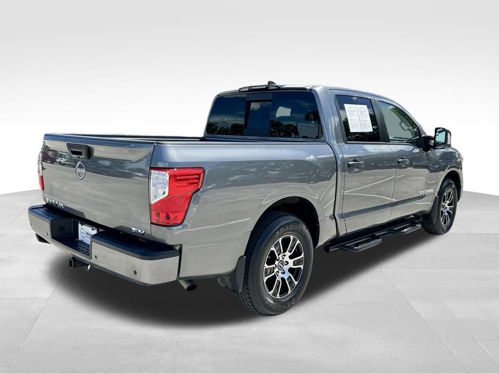 Certified 2024 Nissan Titan SV w/ SV Convenience Package image 6
