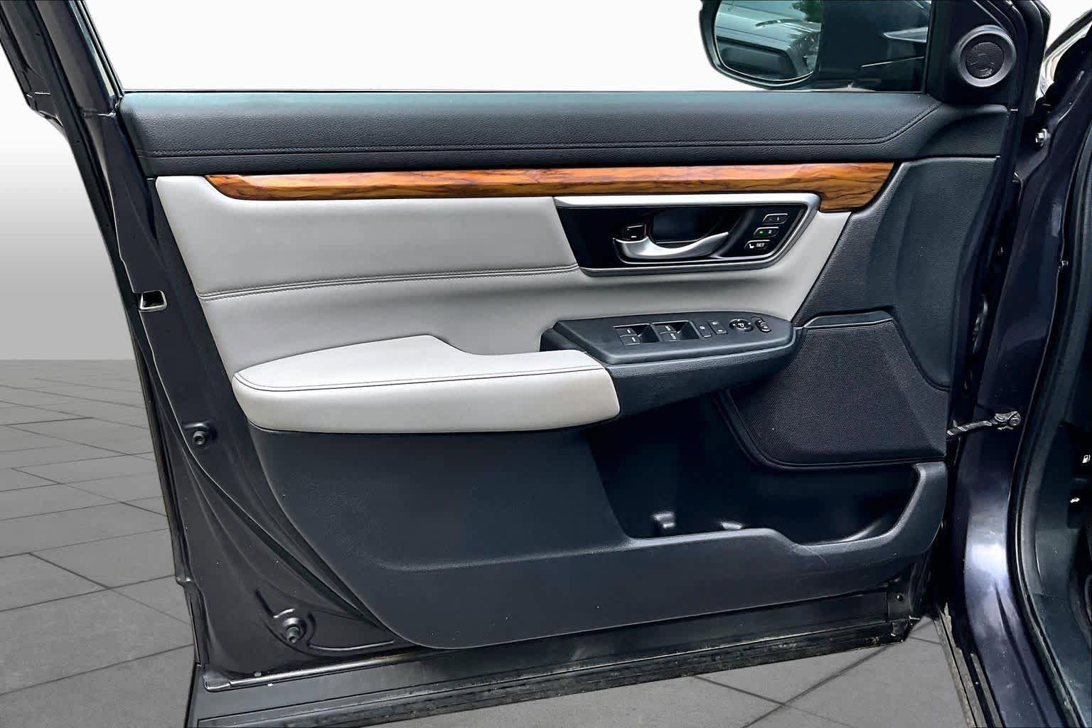 Used 2017 Honda CR-V EX-L image 21