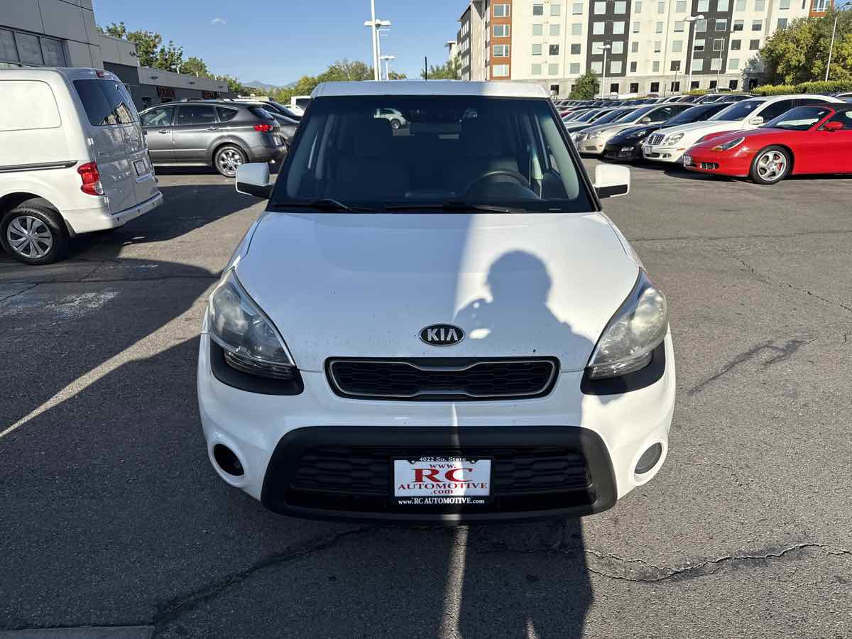 Used 2013 Kia Soul FWD image 3