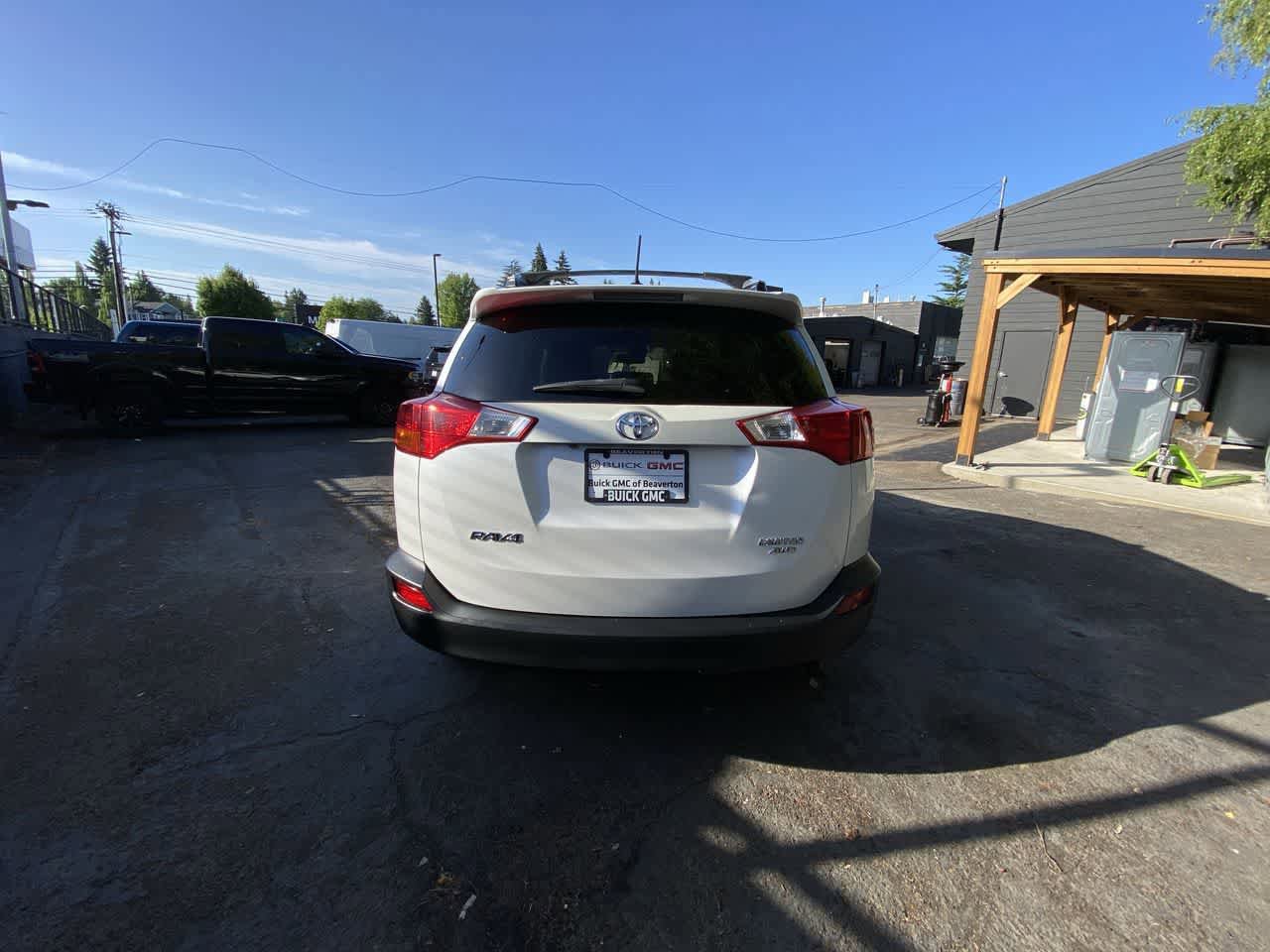 Used 2014 Toyota RAV4 Limited w/ Technology Package AWD/4WD image 5