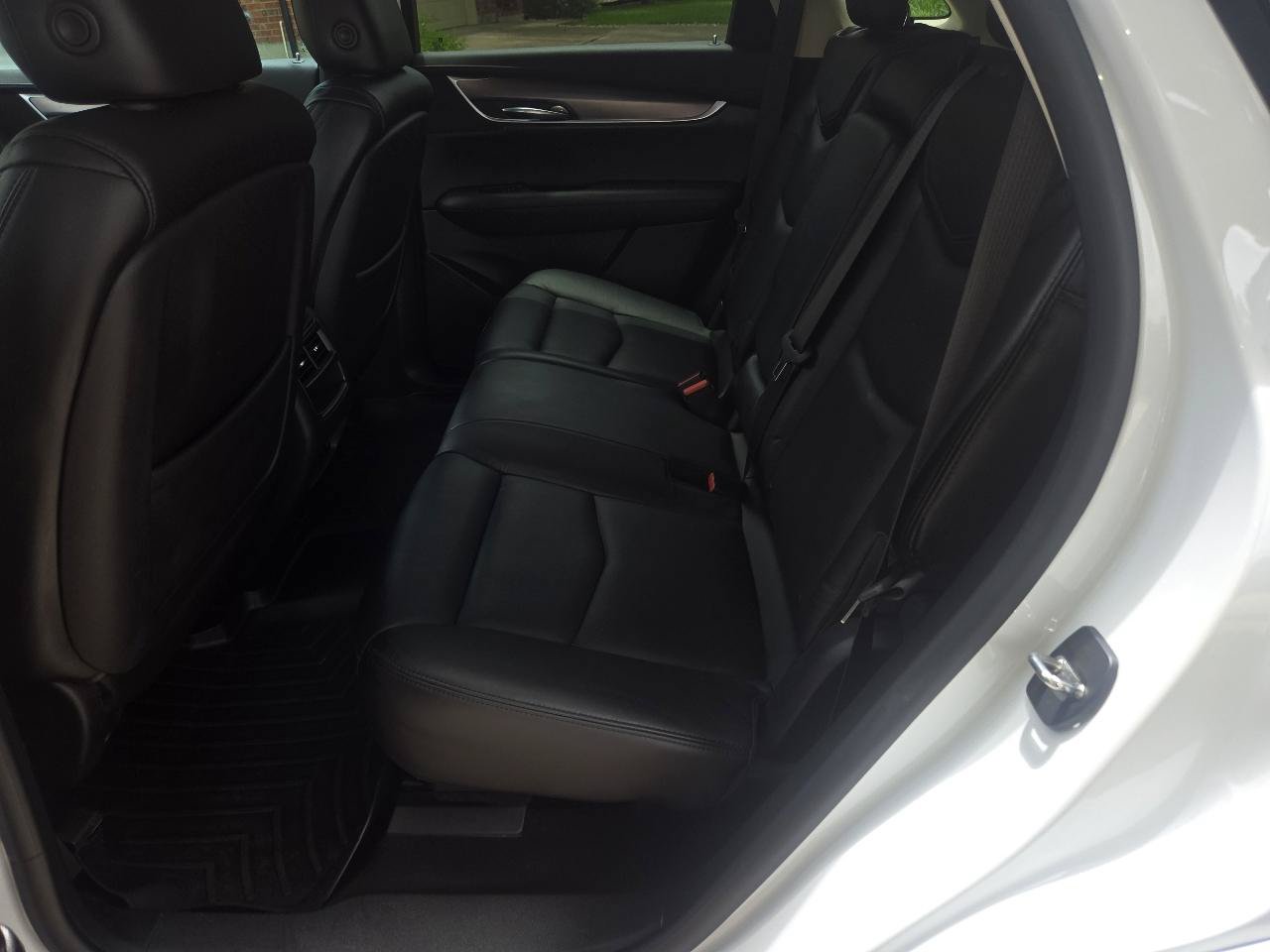 Used 2017 Cadillac XT5 Premium Luxury FWD image 19