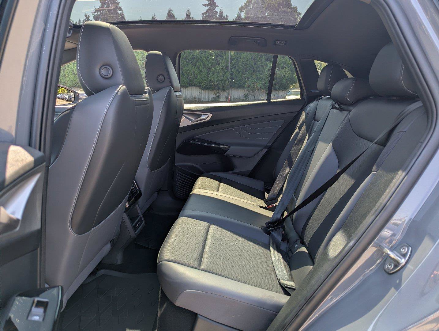 Certified 2023 Volkswagen ID.4 Pro S RWD image 28