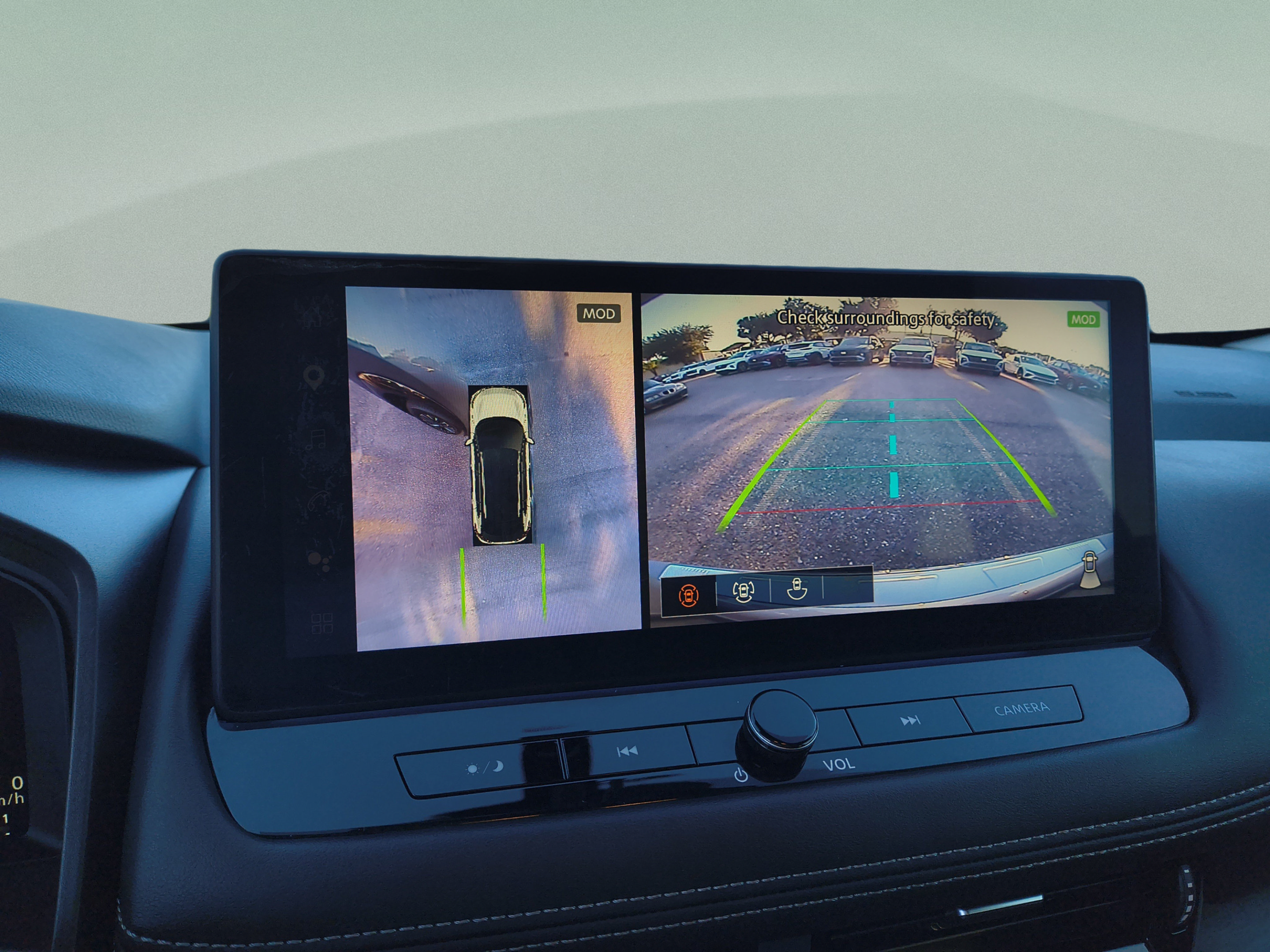 Certified 2024 Nissan Rogue Platinum FWD image 26