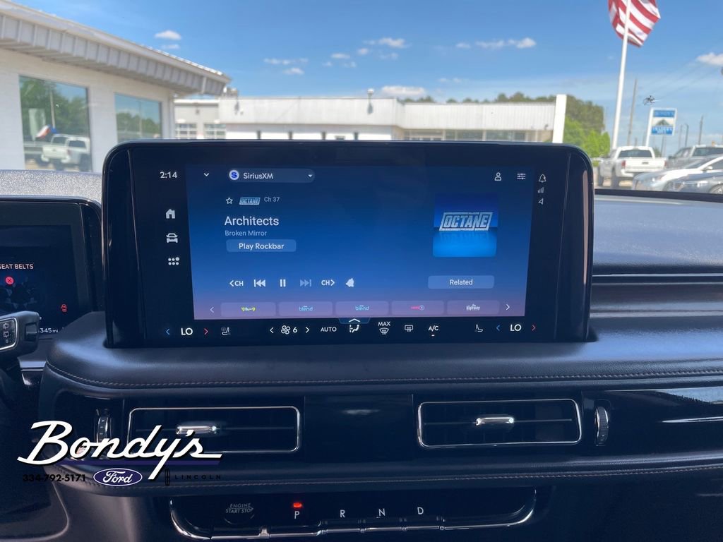 Used 2025 Lincoln Aviator Reserve w/ Equipment Group 201A image 5