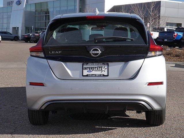 Used 2025 Nissan Leaf S image 4