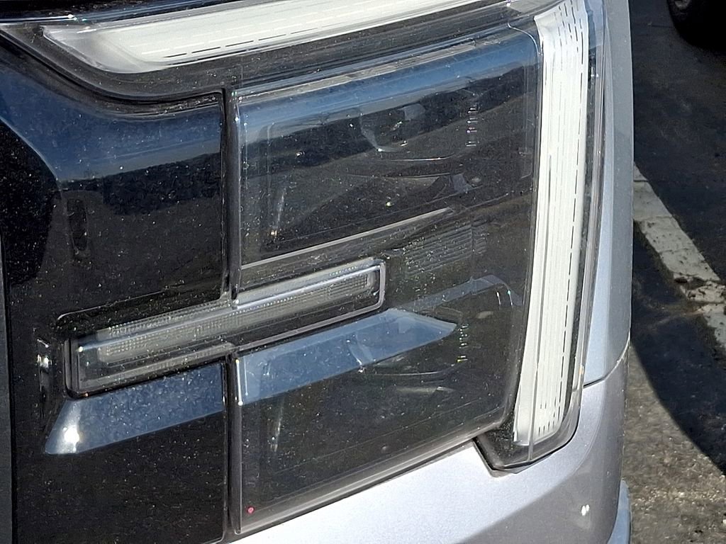 Used 2024 Ford F150 Lariat w/ FX4 Off-Road Package image 3