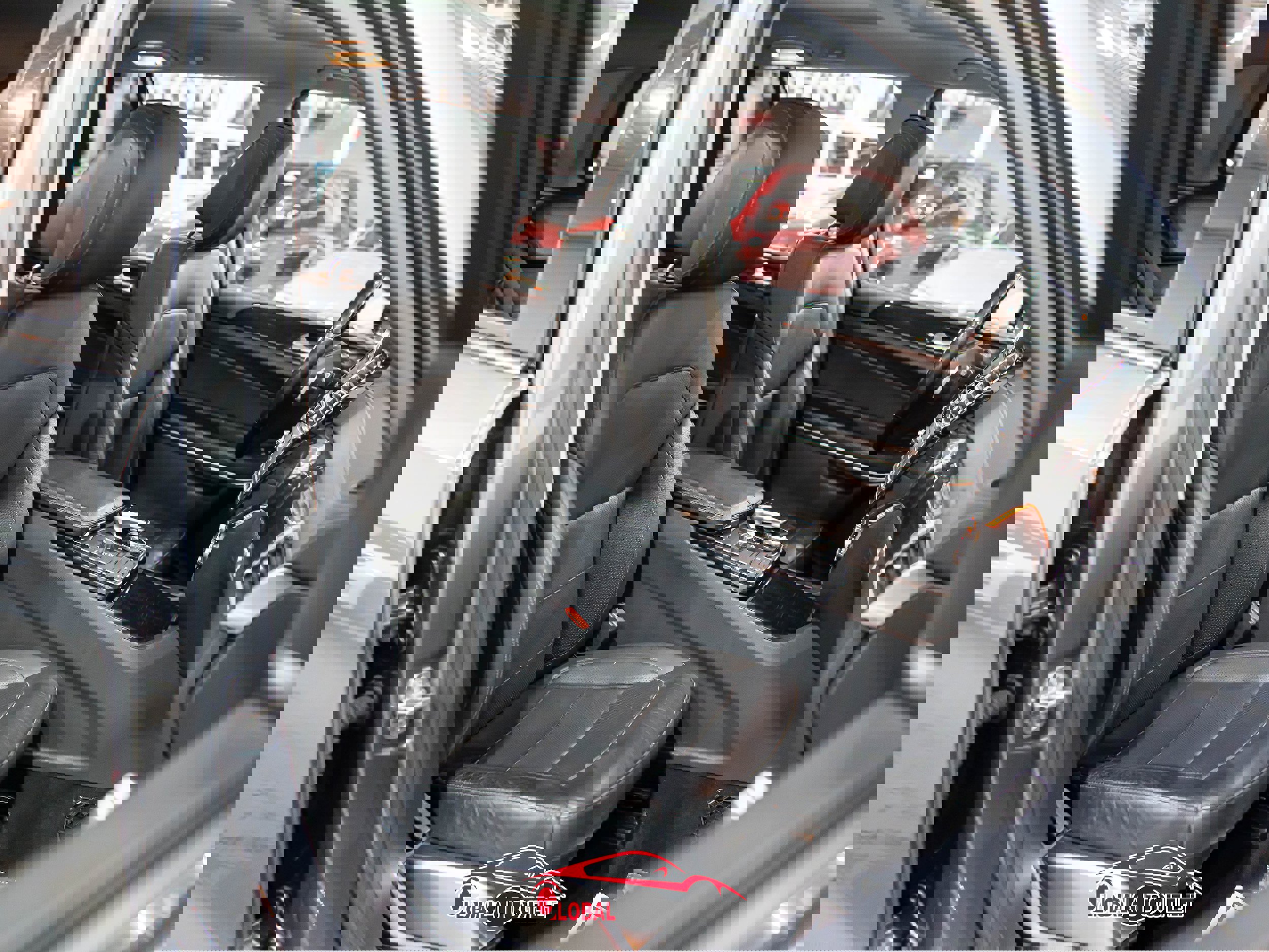 Used 2018 Mercedes-Benz GLS 550 4MATIC w/ Driver Assistance Package image 17