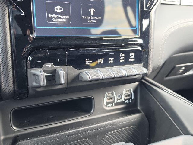 Used 2022 RAM 2500 Limited AWD/4WD image 25