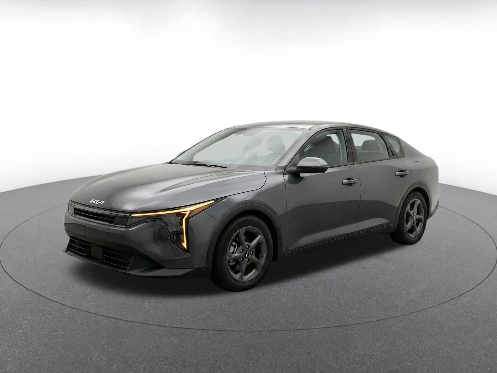 Used 2025 Kia K4 FWD image 3