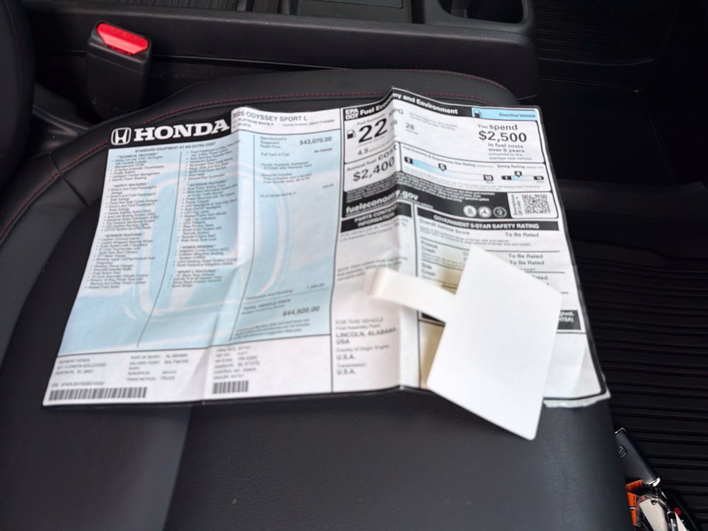 Used 2025 Honda Odyssey Sport-L image 38