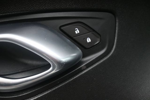 Used 2021 Chevrolet Camaro SS RWD image 15