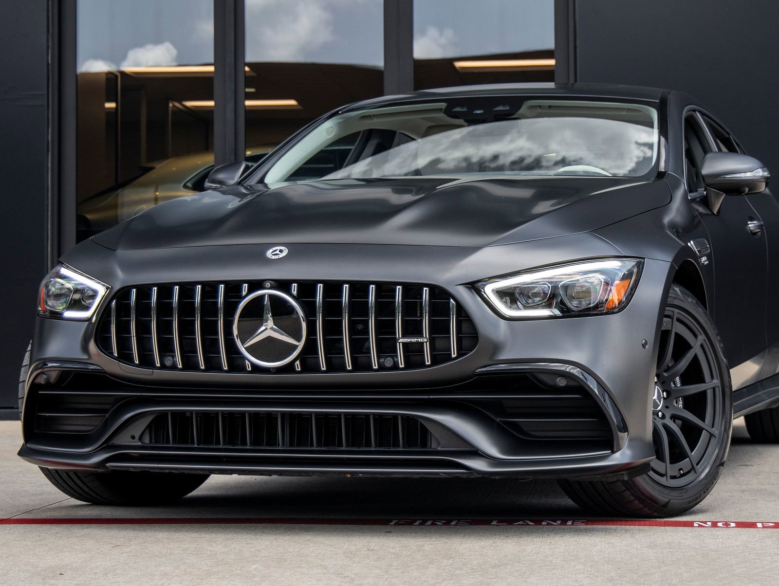 Used 2023 Mercedes-Benz AMG GT 43 image 3