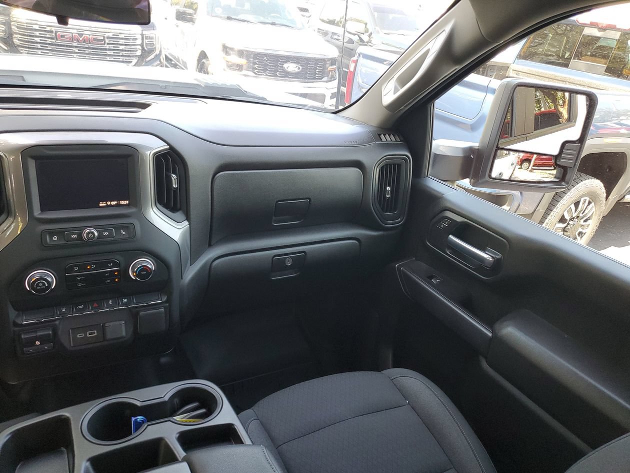 Used 2025 Chevrolet Silverado 2500 Custom w/ Custom Convenience Package AWD/4WD image 15