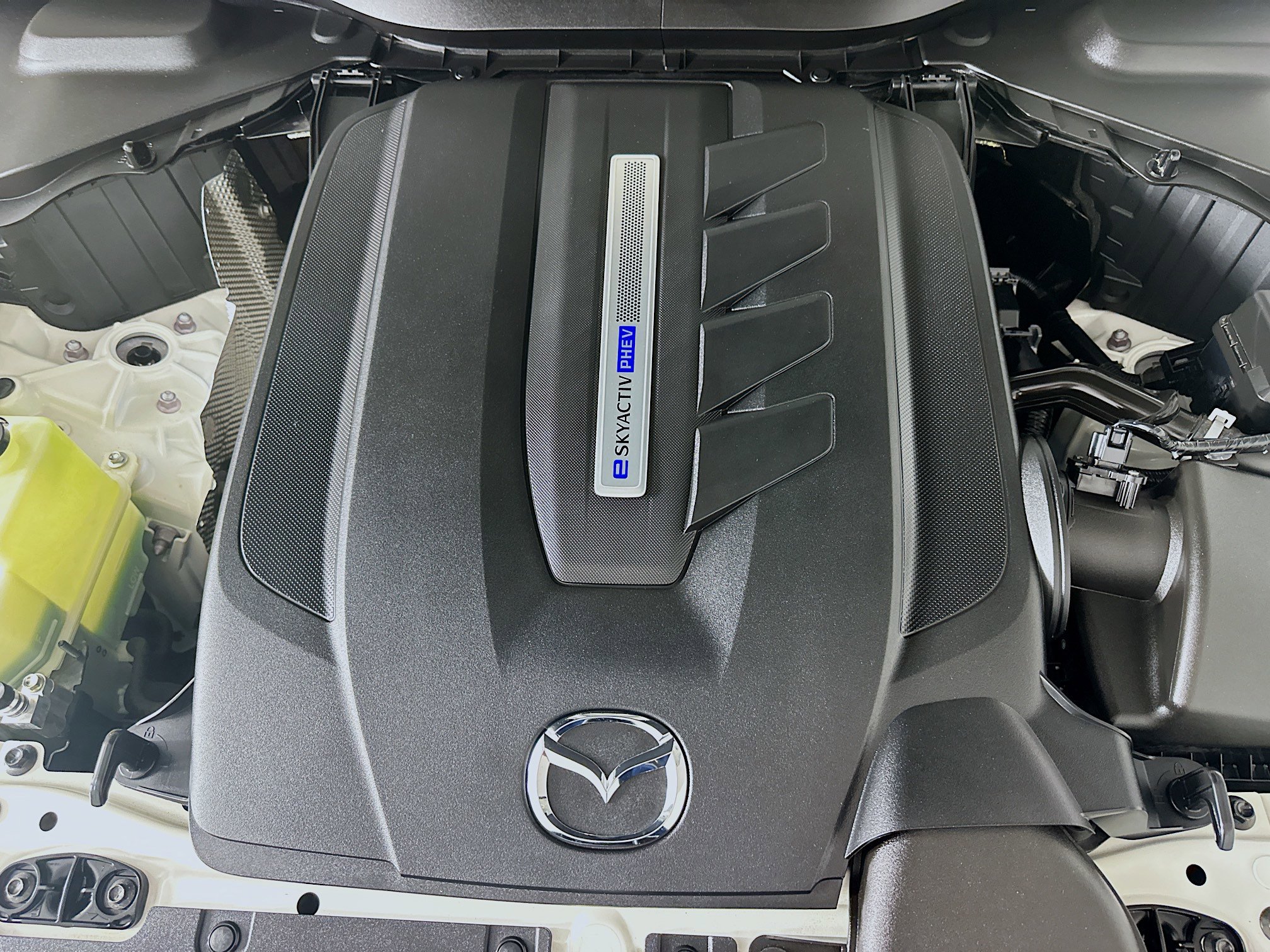 Used 2024 MAZDA CX-90 Plug-In Hybrid w/ Premium Pkg AWD/4WD image 36