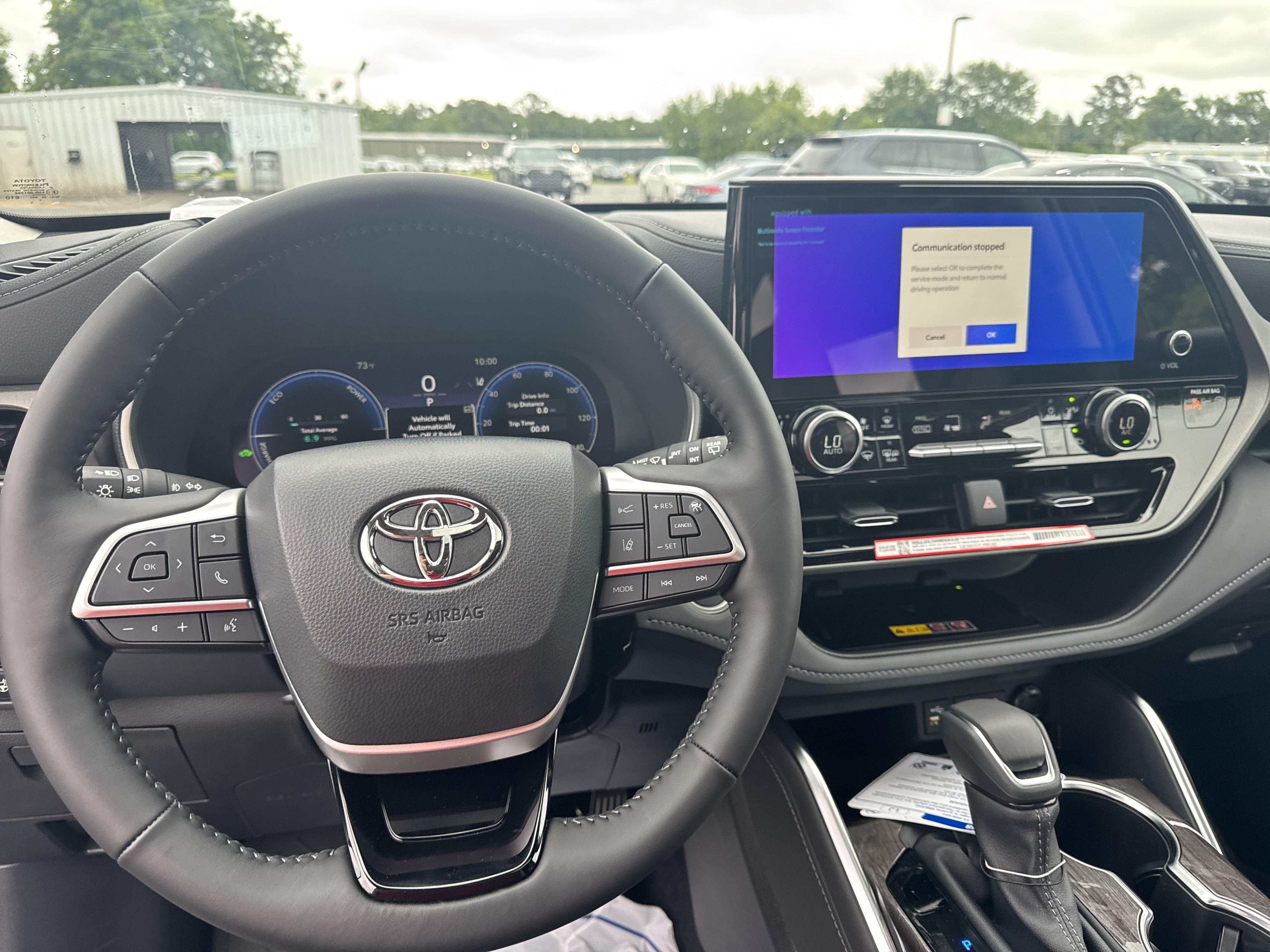 New 2025 Toyota Highlander Limited AWD/4WD image 17