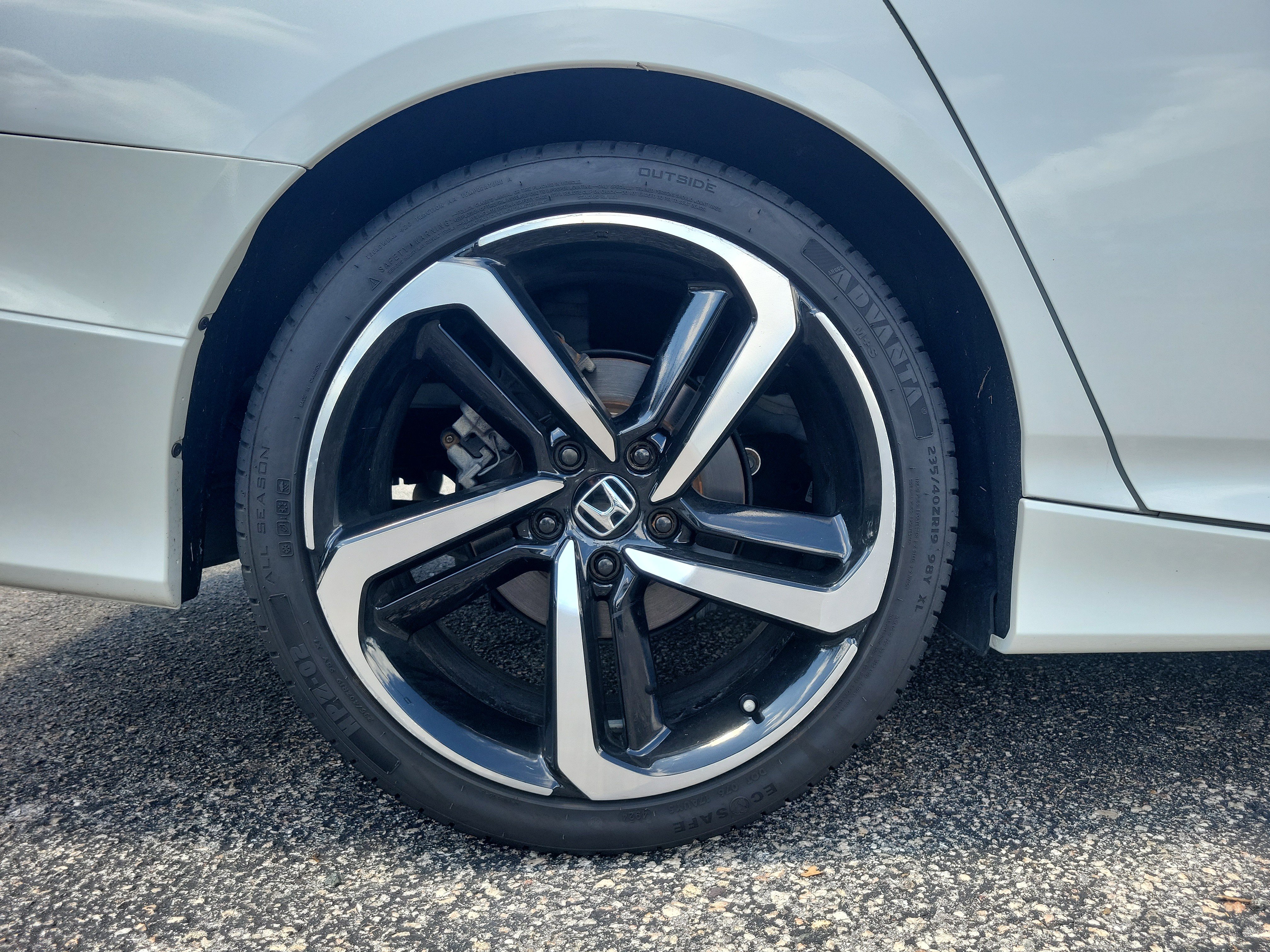 Used 2019 Honda Accord Sport image 8