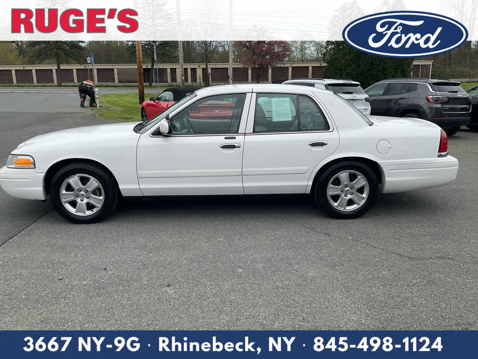 Used 2011 Ford Crown Victoria LX w/ Comfort Appearance Pkg RWD image 7