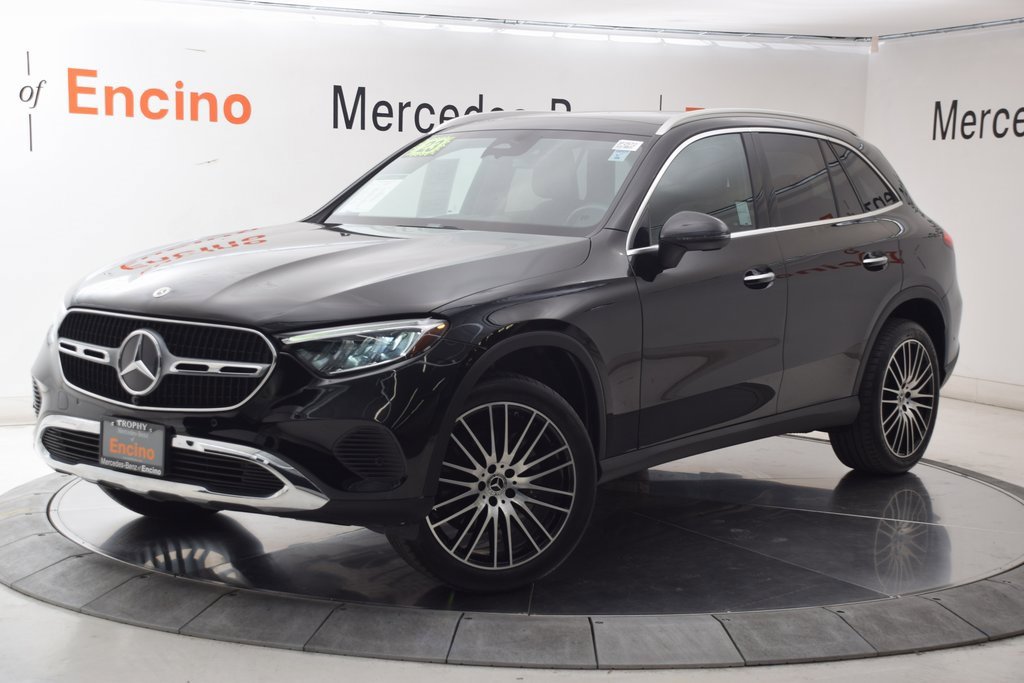 Used 2023 Mercedes-Benz GLC 300 image 2