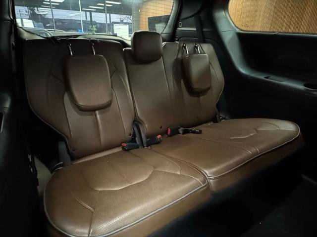 Used 2021 Chrysler Pacifica Limited w/ Premium & Safety Sphere Group image 12