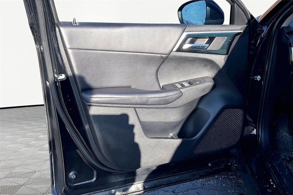 Used 2022 Mitsubishi Outlander SE image 23