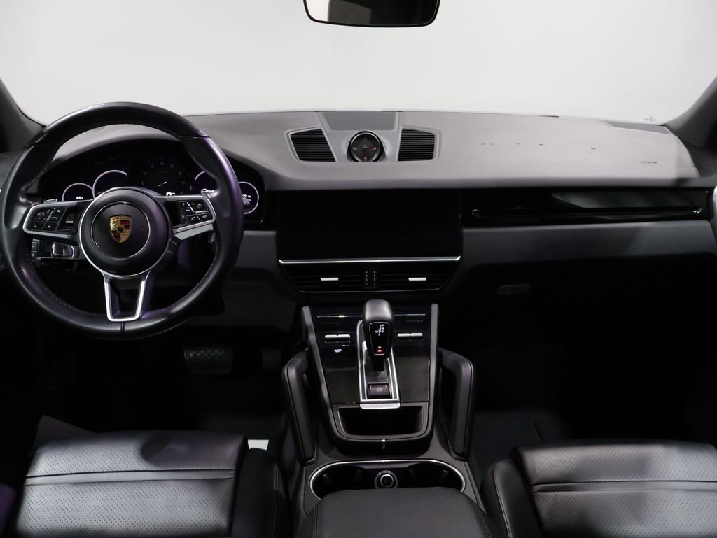 Used 2022 Porsche Cayenne Base image 15