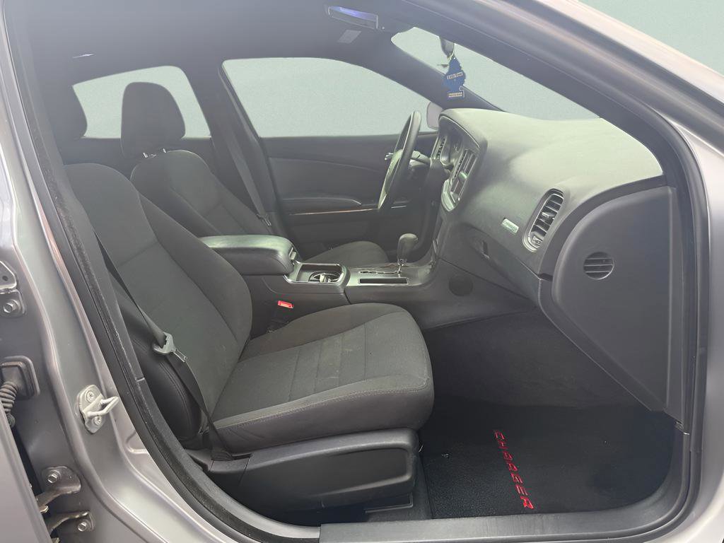 Used 2014 Dodge Charger SE RWD image 14
