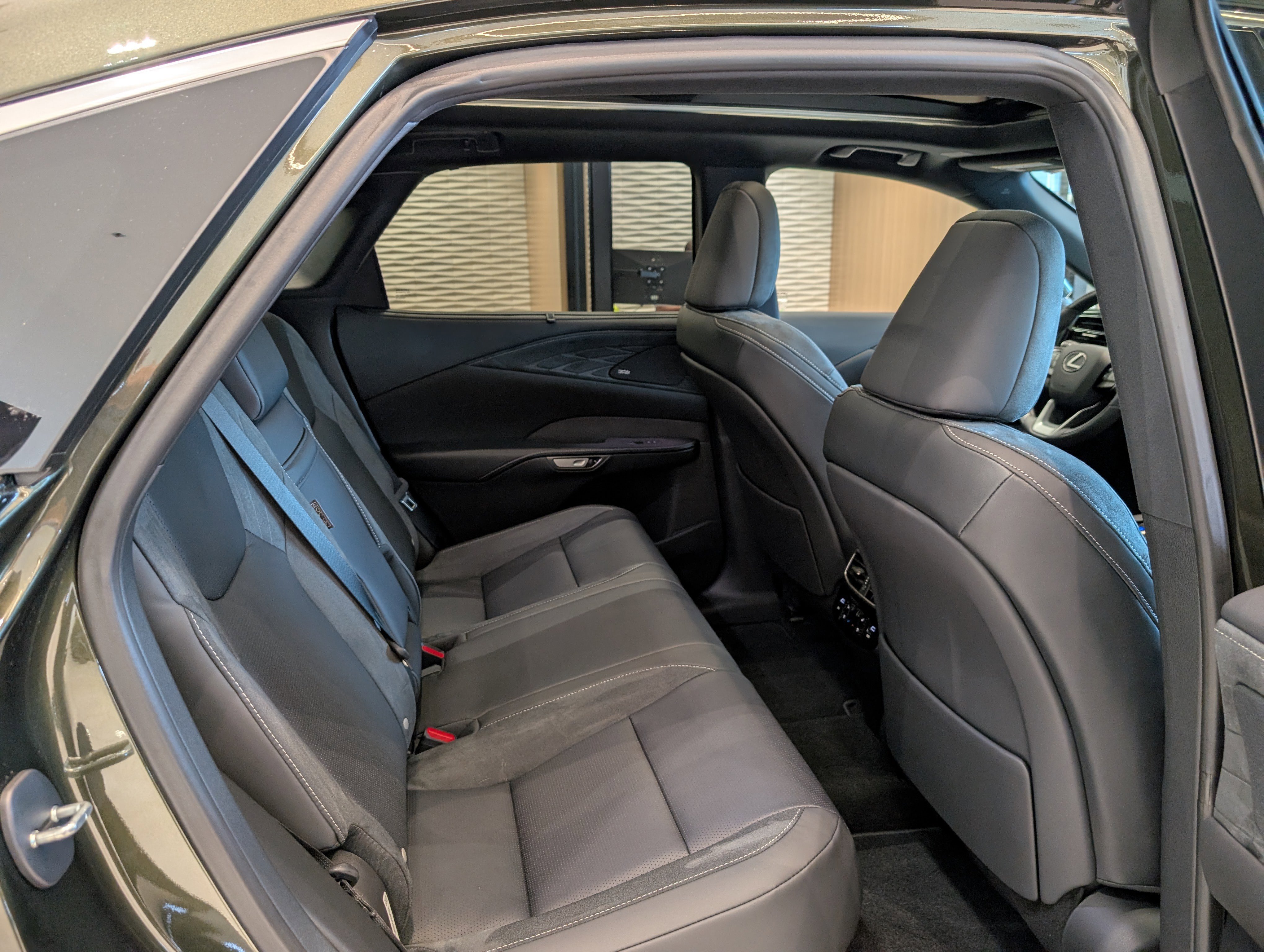 New 2026 Lexus RX 350 AWD/4WD image 8